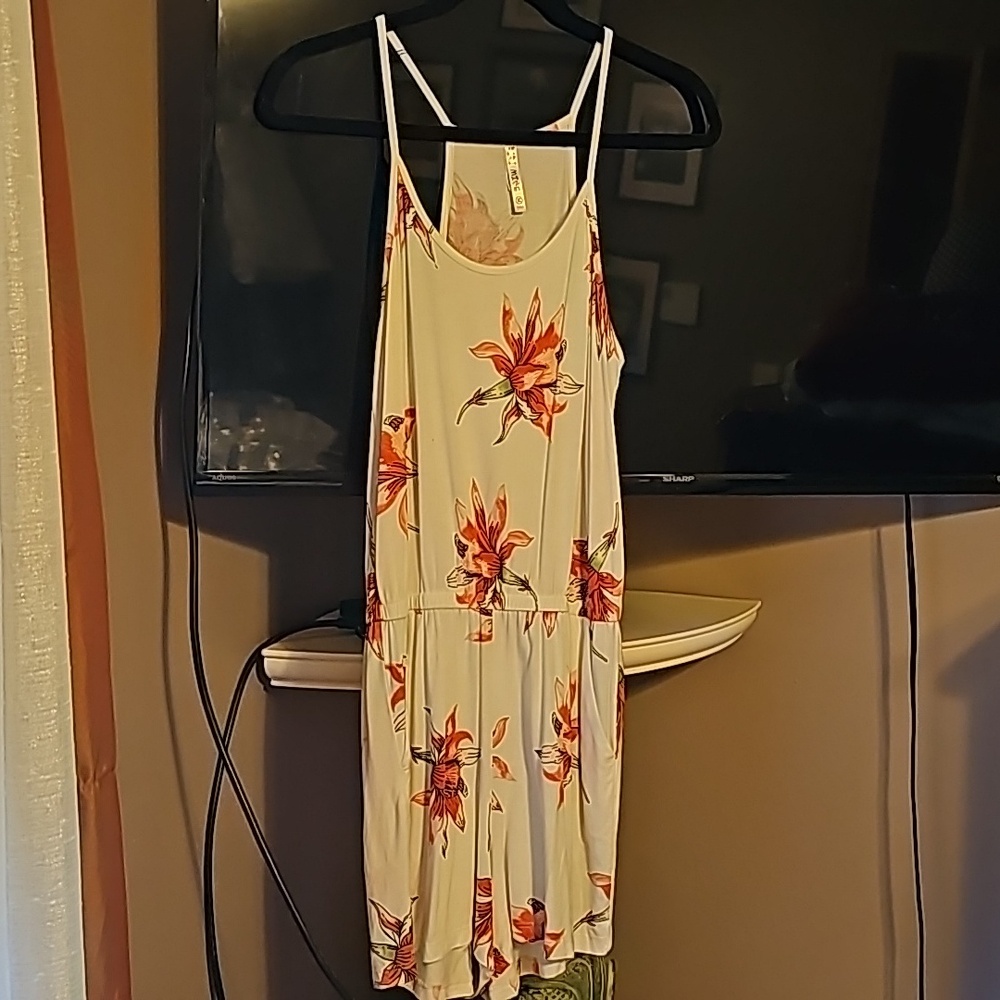 Romper size M